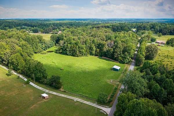 16 Acres of Recreational Land for Sale in Sparta, Tennessee