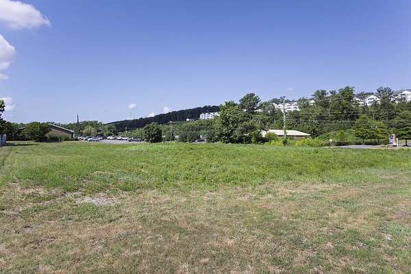 1.57 Acres of Mixed-Use Land for Sale in Cleveland, Tennessee