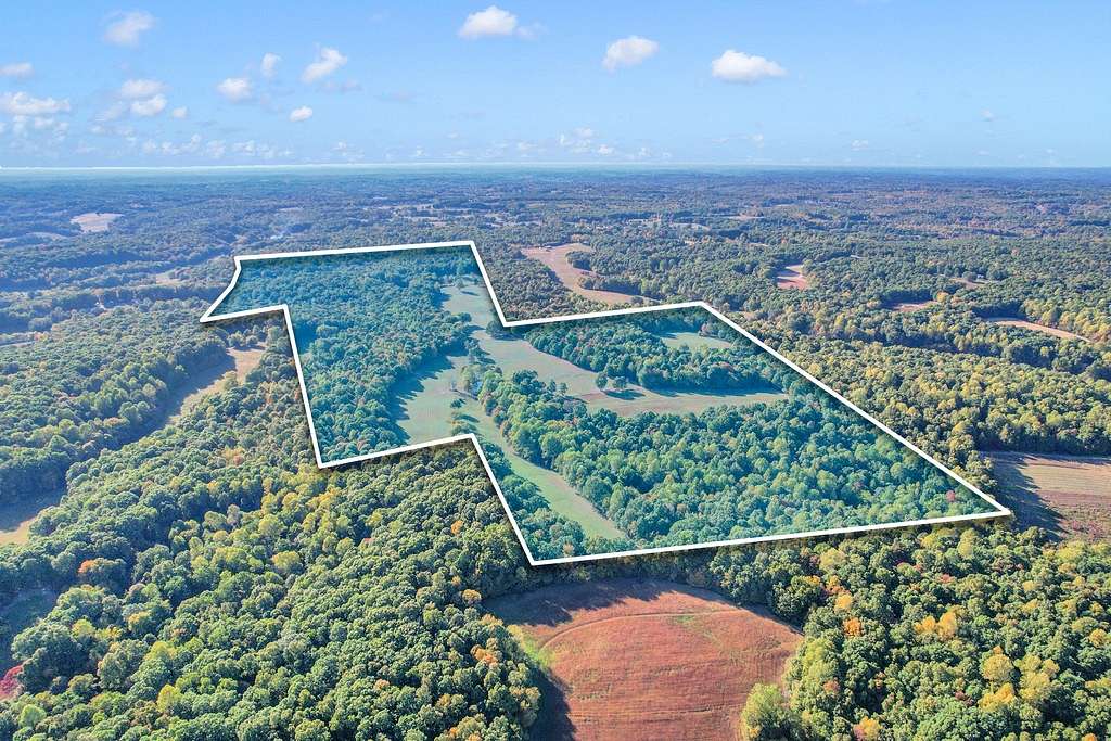157 Acres of Land with Home for Sale in Cumberland Furnace, Tennessee