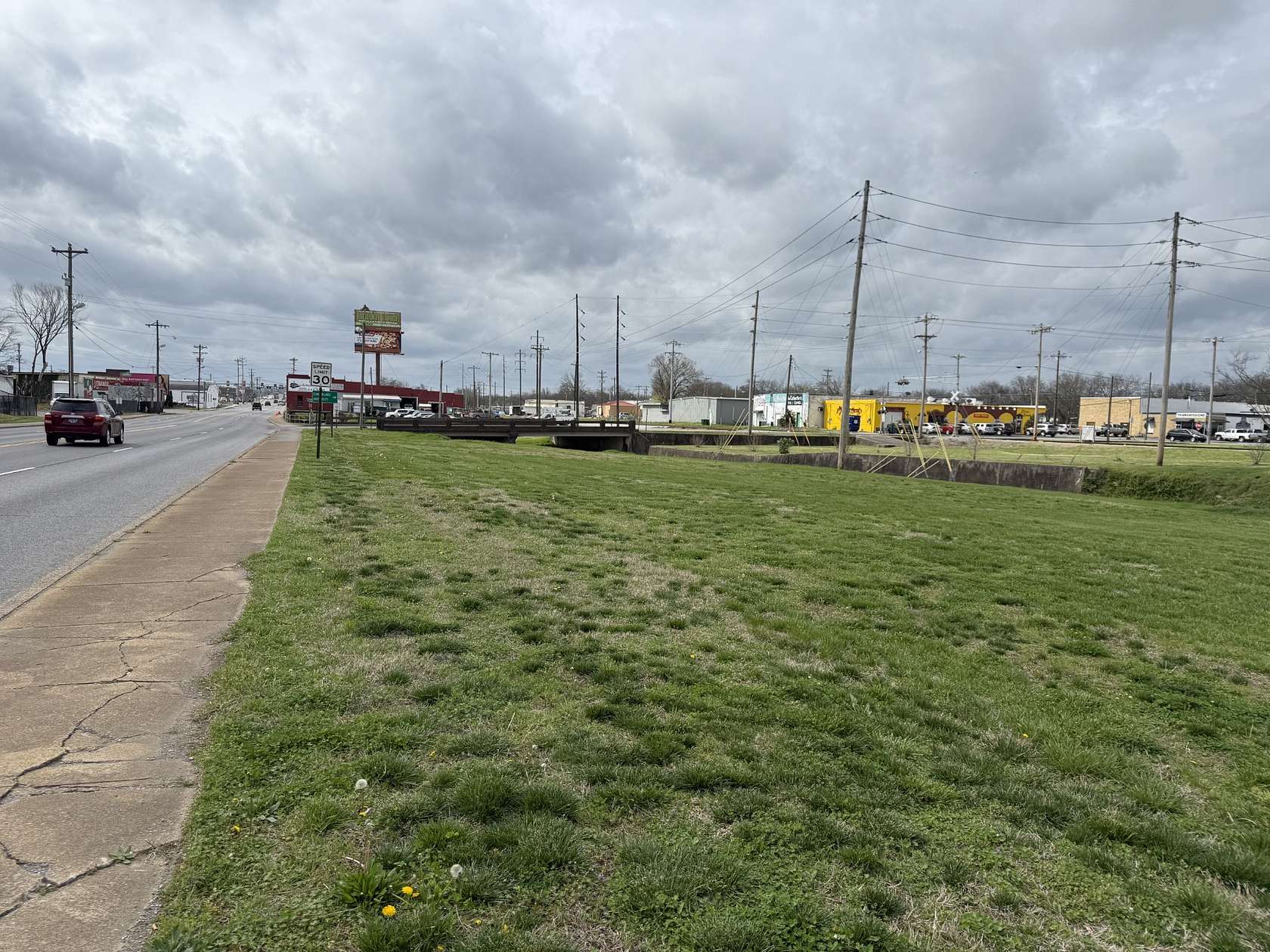 1.7 Acres of Mixed-Use Land for Sale in Lebanon, Tennessee