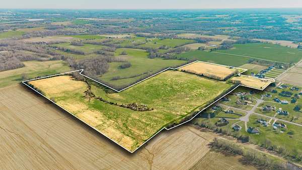 78.8 Acres of Agricultural Land for Sale in Cottontown, Tennessee
