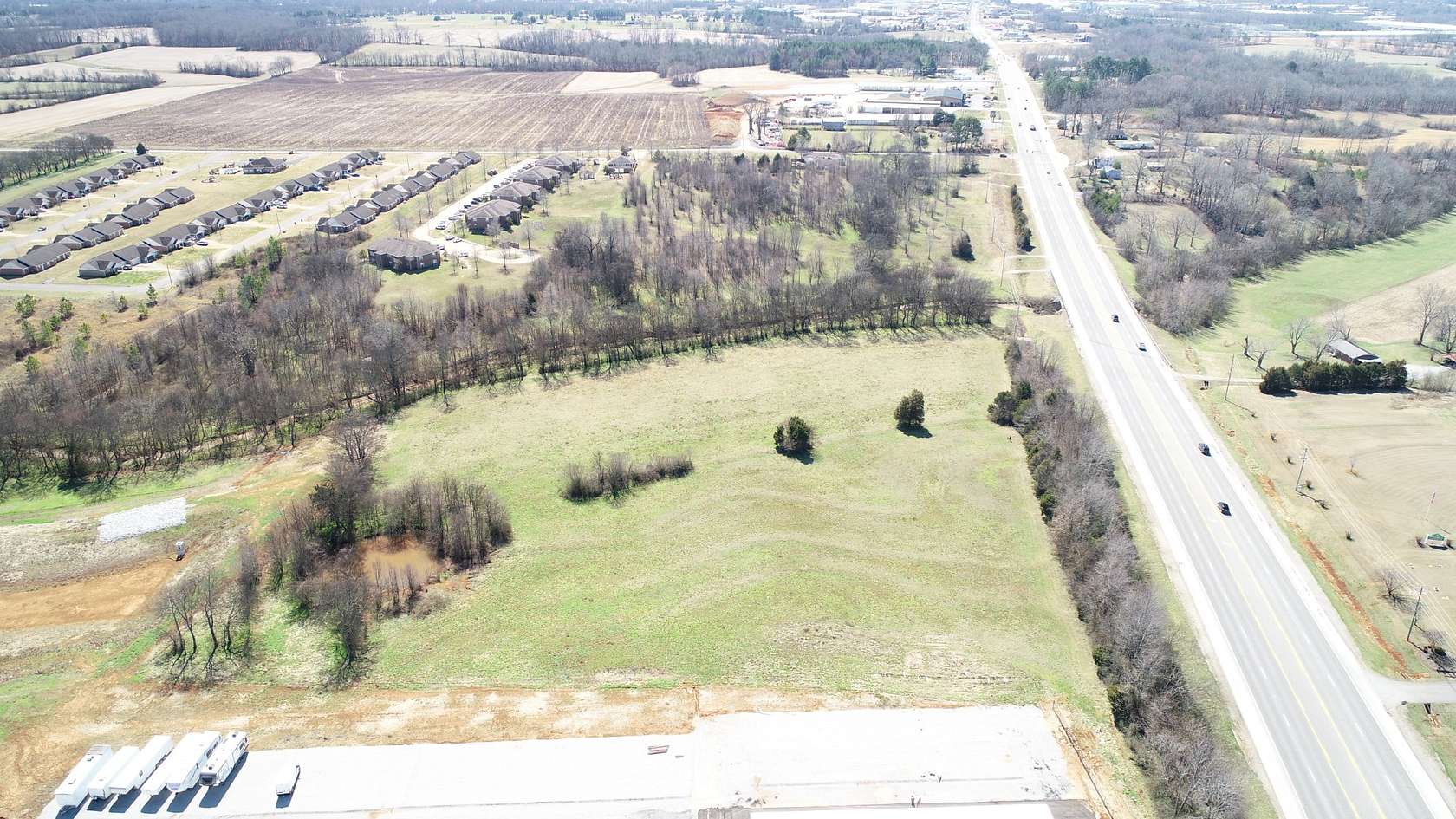 22 Acres of Commercial Land for Sale in Lawrenceburg, Tennessee