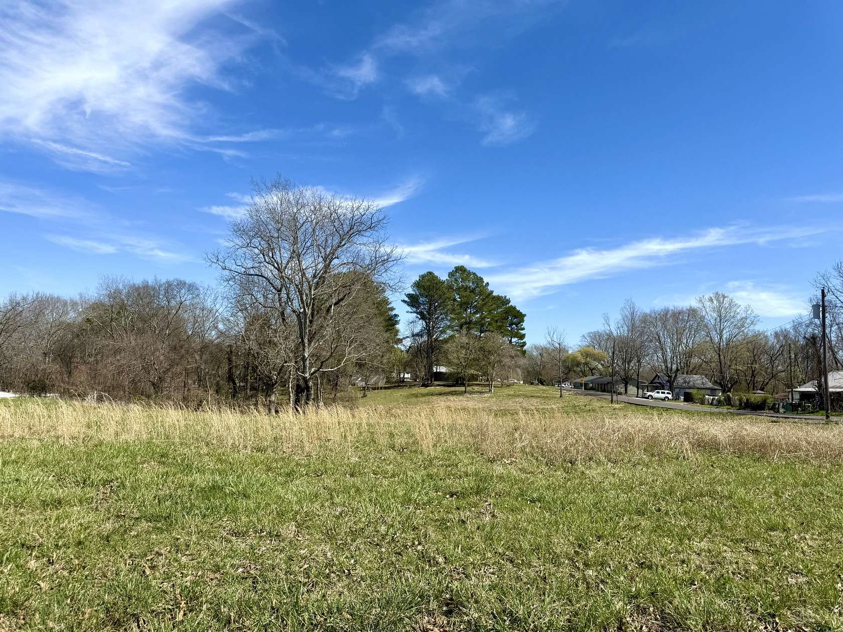 0.9 Acres of Residential Land for Sale in Lawrenceburg, Tennessee