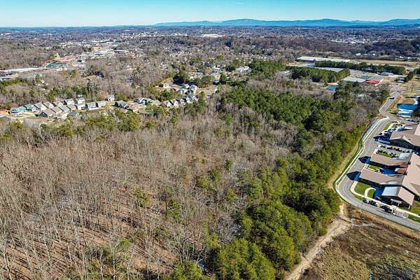30 Acres of Mixed-Use Land for Sale in Cleveland, Tennessee