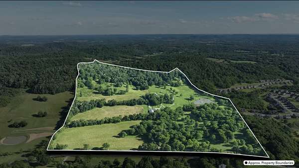 99.4 Acres of Land with Home for Sale in Franklin, Tennessee