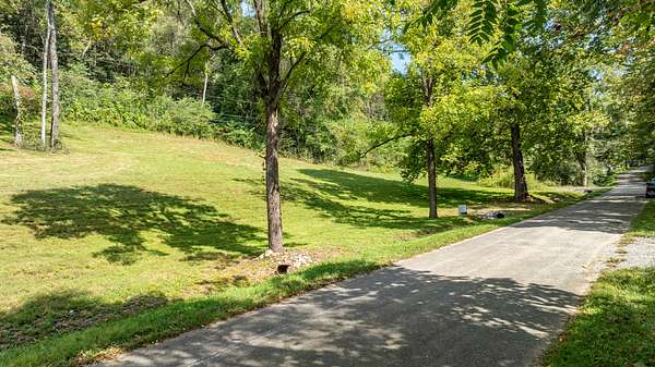 5 Acres of Residential Land for Sale in Columbia, Tennessee