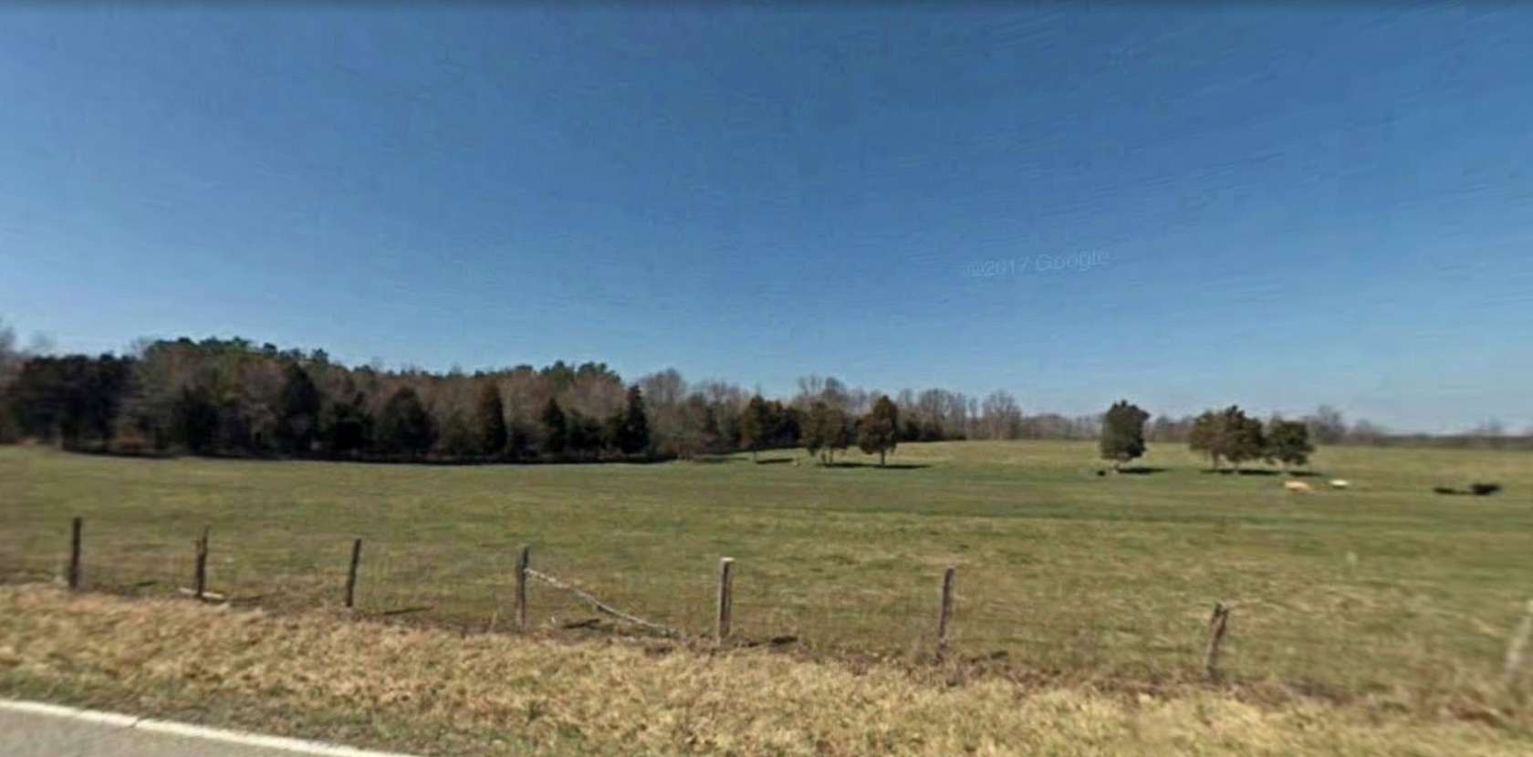 8.52 Acres of Residential Land for Sale in Cunningham, Tennessee