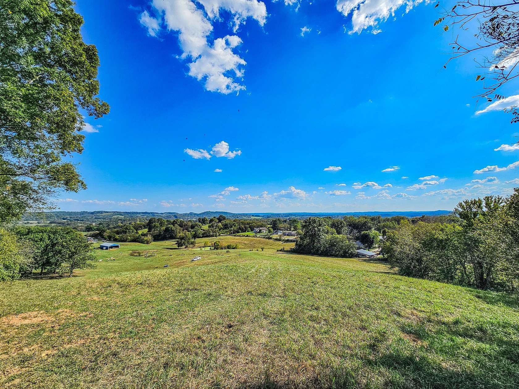 105 Acres of Land for Sale in Wartrace, Tennessee
