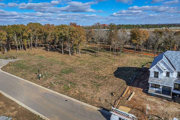 0.99 Acres of Residential Land for Sale in Murfreesboro, Tennessee