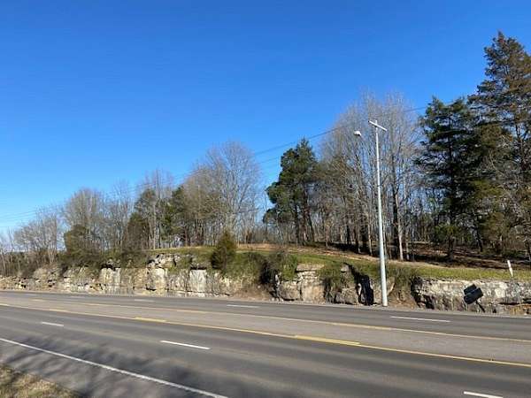 2.9 Acres of Commercial Land for Sale in Fayetteville, Tennessee