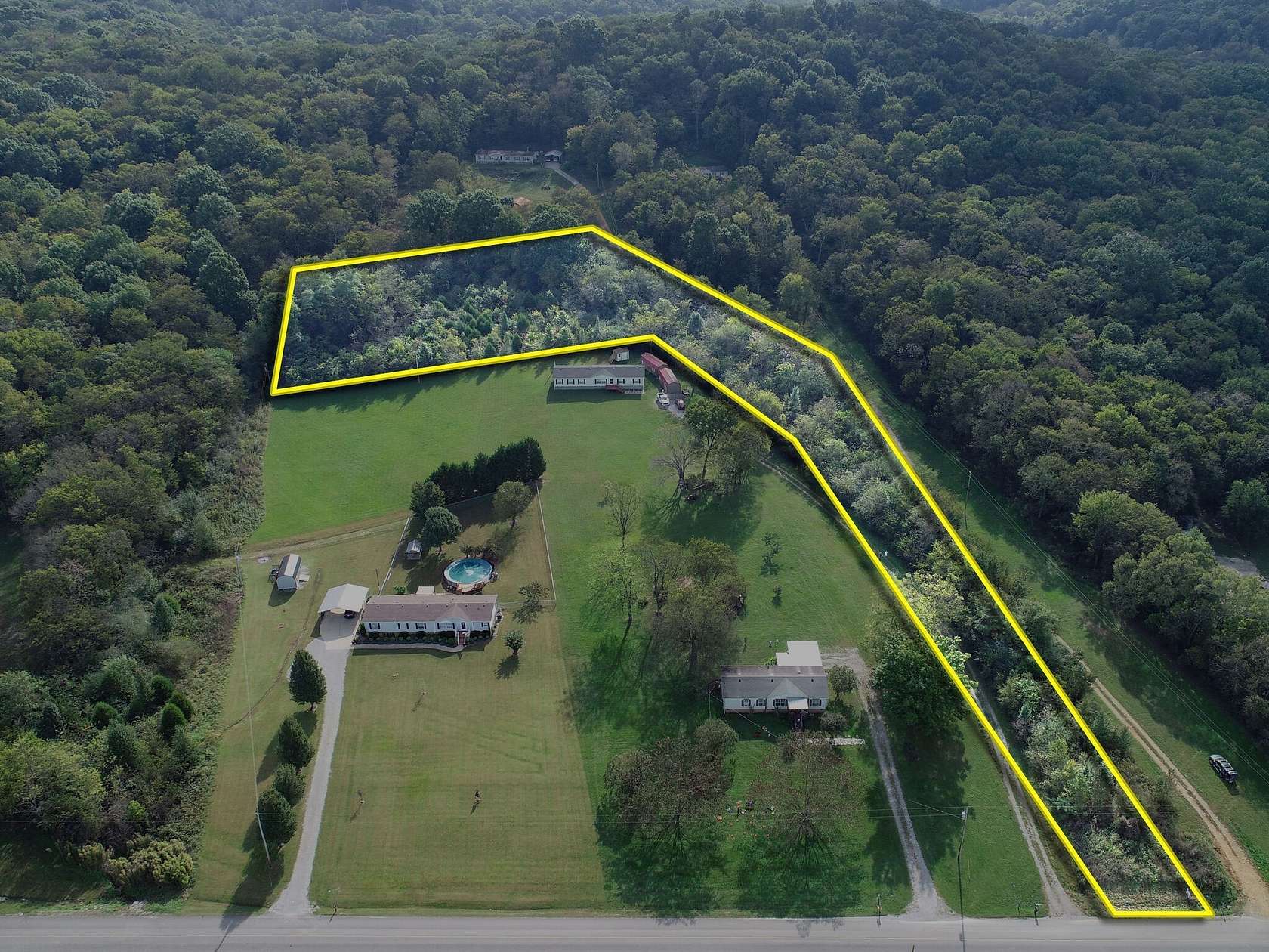 2.84 Acres of Residential Land for Sale in Columbia, Tennessee
