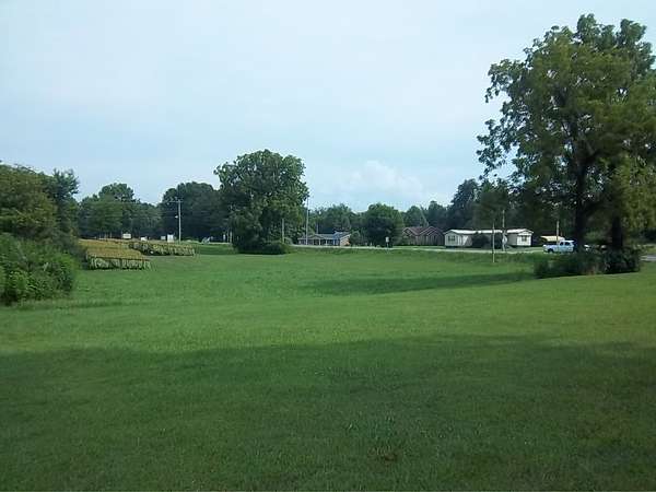 1.89 Acres of Commercial Land for Sale in Adams, Tennessee
