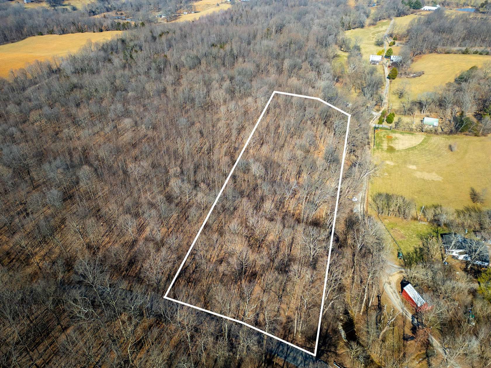 5.2 Acres of Land for Sale in White House, Tennessee
