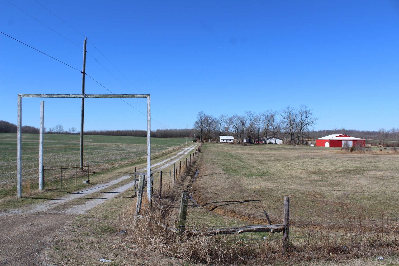 25.6 Acres of Commercial Land for Sale in Morrison, Tennessee