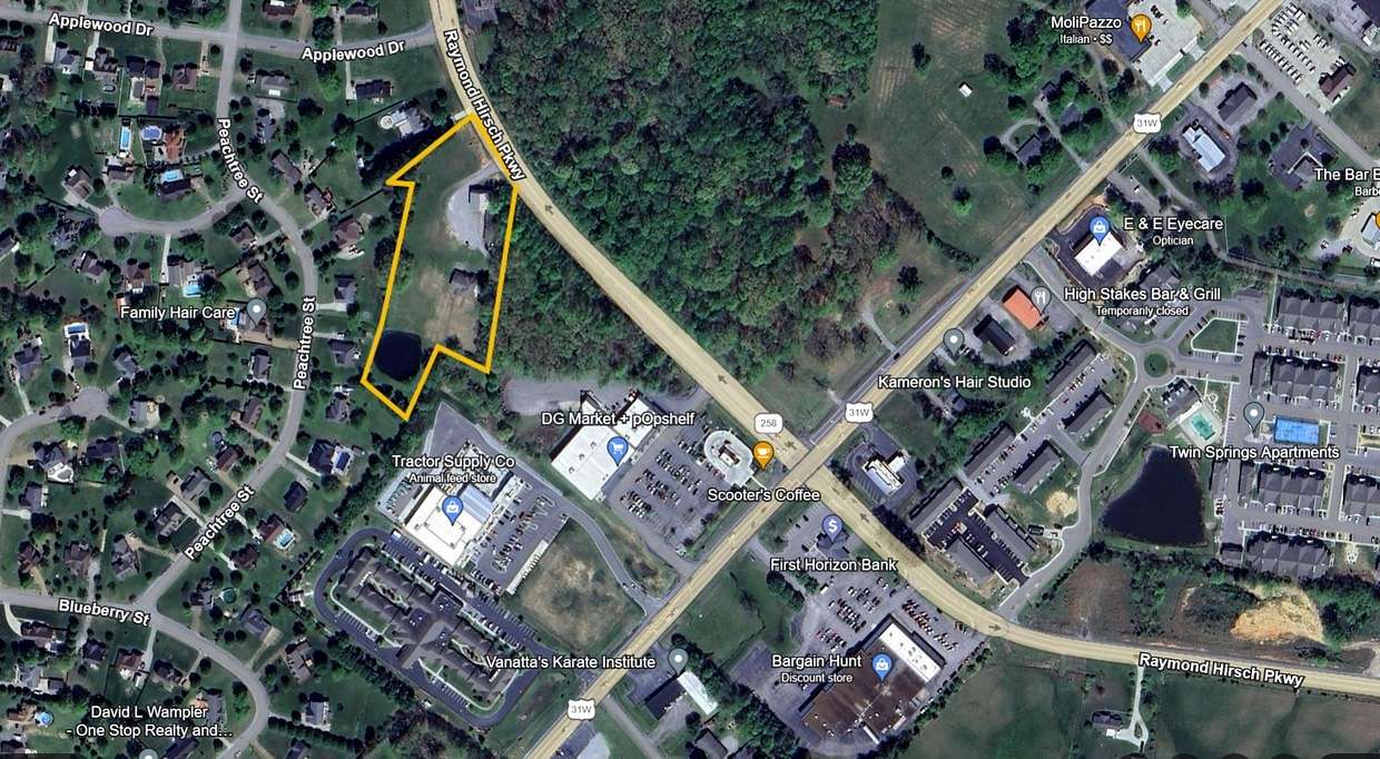 3.4 Acres of Improved Commercial Land for Sale in White House, Tennessee