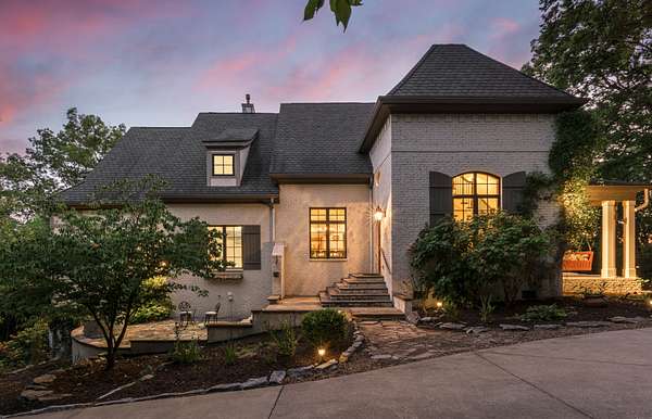 2.47 Acres of Residential Land with Home for Sale in Nashville, Tennessee