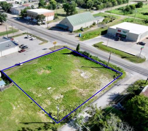0.52 Acres of Land for Sale in Hubbard, Texas