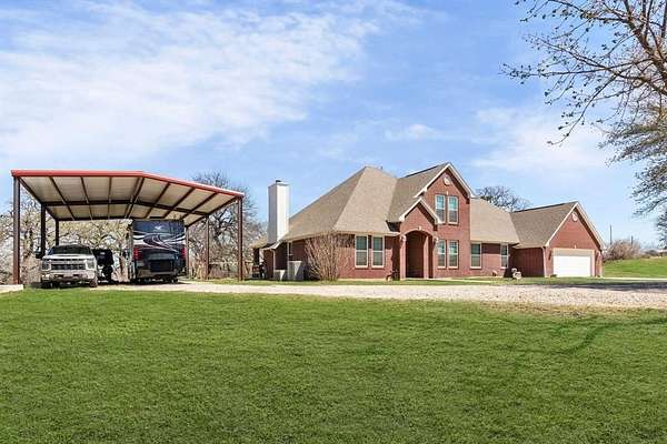 80.4 Acres of Agricultural Land with Home for Lease in Decatur, Texas