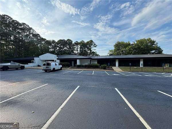2.66 Acres of Improved Commercial Land for Lease in Alpharetta, Georgia