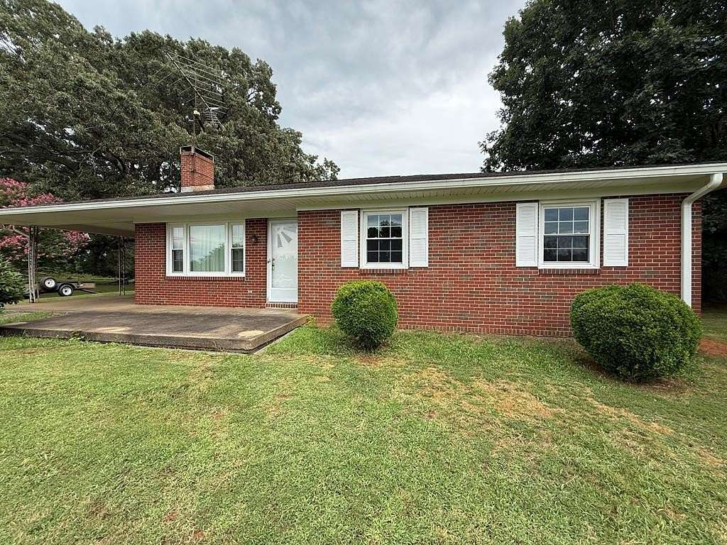 36.2 Acres of Agricultural Land with Home for Sale in Alton, Virginia