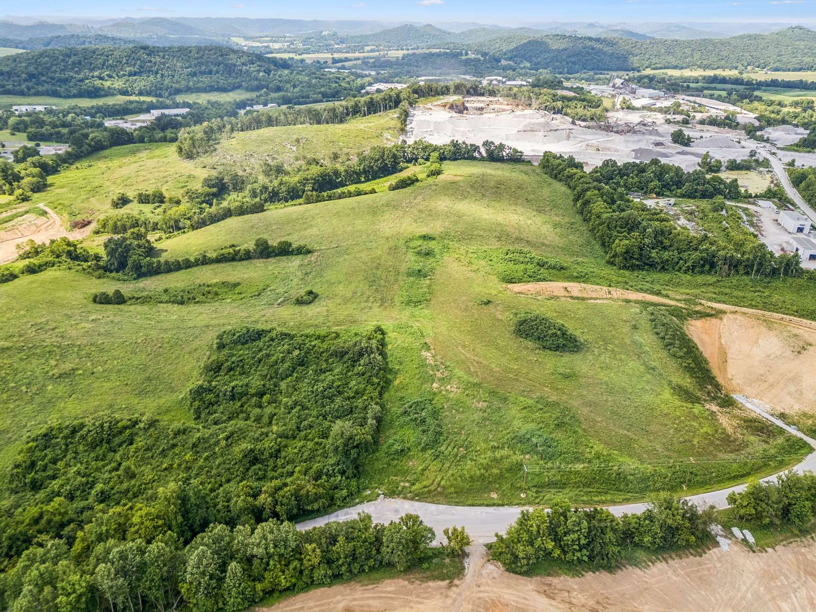 13.2 Acres of Commercial Land for Sale in Gordonsville, Tennessee