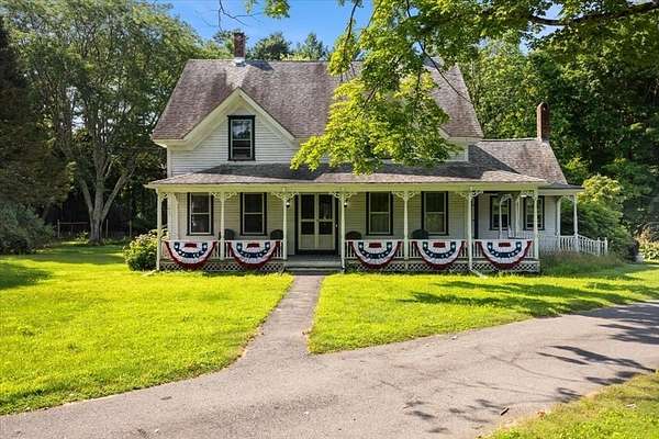 2.1 Acres of Residential Land with Home for Sale in Taunton, Massachusetts