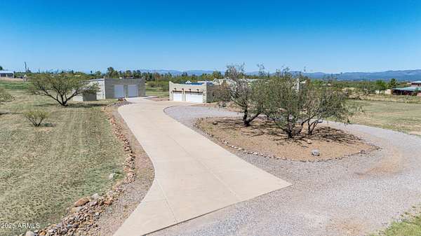 2.52 Acres of Residential Land with Home for Sale in Hereford, Arizona