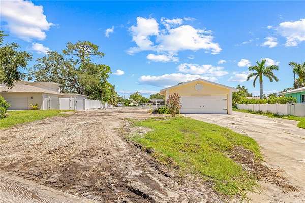 0.37 Acres of Land for Sale in St. Petersburg, Florida