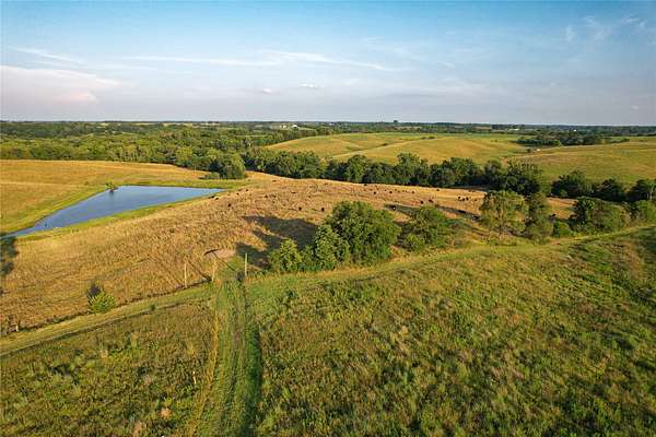 322 Acres of Land for Sale in New Virginia, Iowa