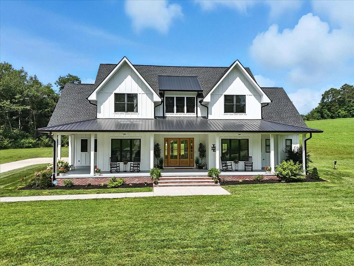 2.22 Acres of Residential Land with Home for Sale in Andersonville, Tennessee