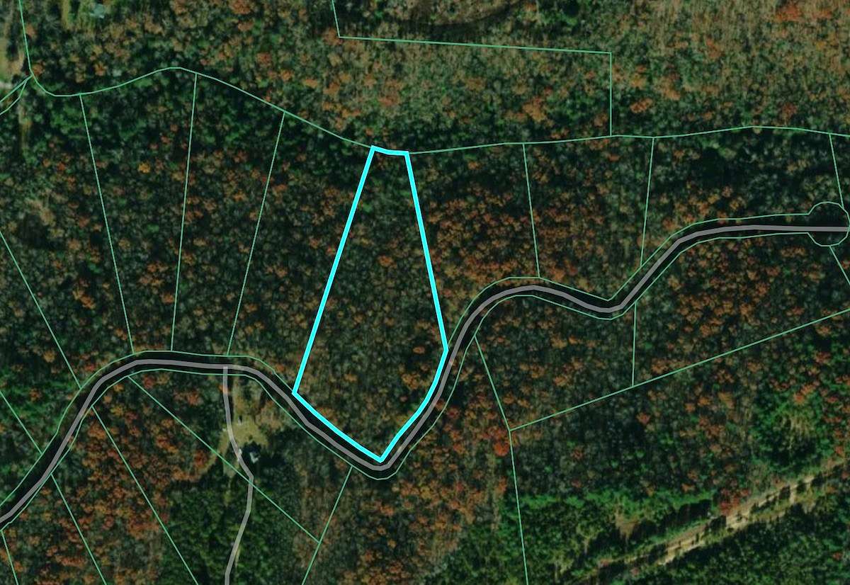 6.54 Acres of Residential Land for Sale in Lancing, Tennessee