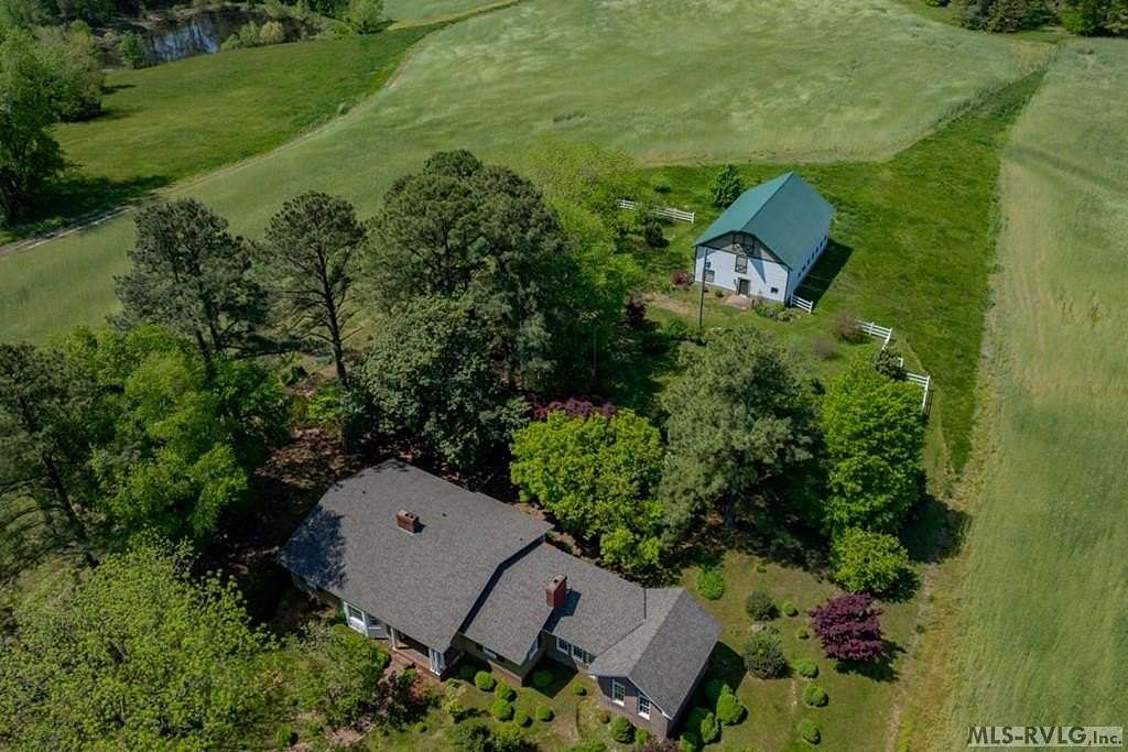 190 Acres of Land with Home for Sale in Norlina, North Carolina