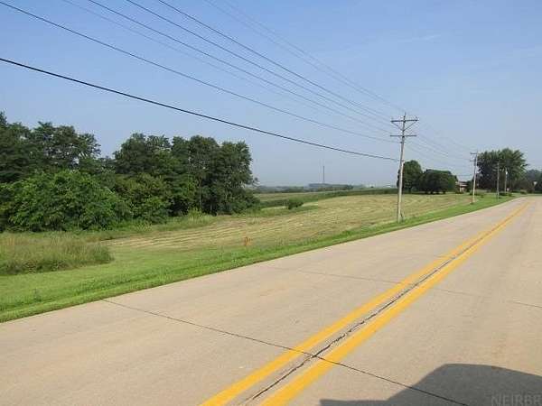 2.7 Acres of Residential Land for Sale in Guttenberg, Iowa