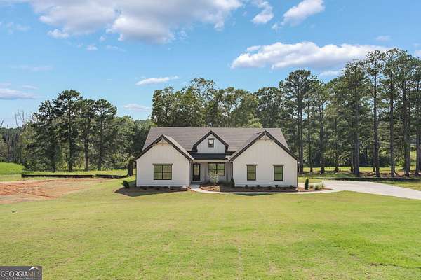 3.4 Acres of Residential Land with Home for Sale in Williamson, Georgia