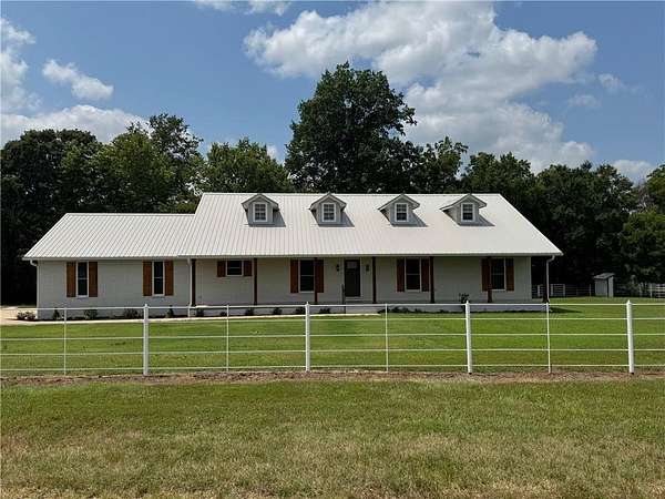 6.83 Acres of Land with Home for Sale in Farmington, Arkansas