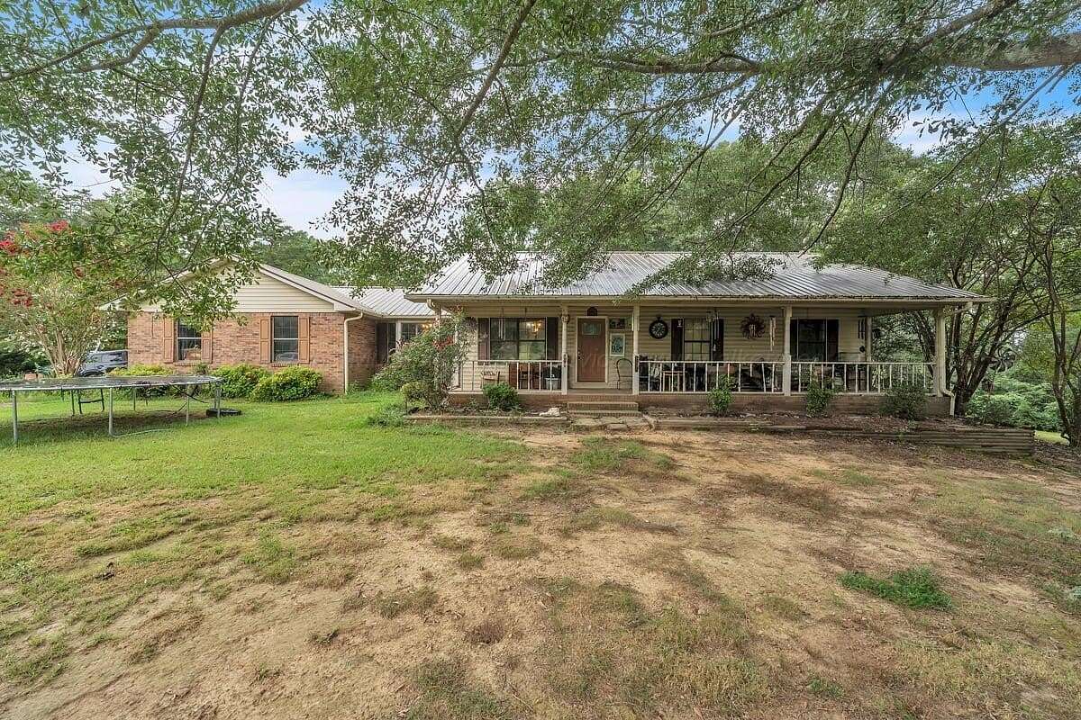 6 Acres of Residential Land with Home for Sale in Double Springs, Alabama