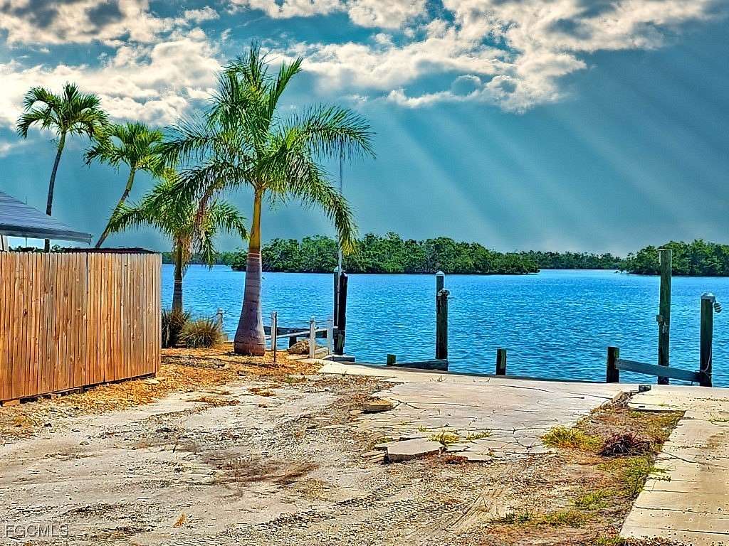 0.06 Acres of Residential Land for Sale in Fort Myers Beach, Florida