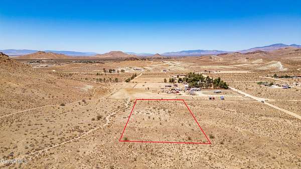 1.25 Acres of Land for Sale in Rosamond, California