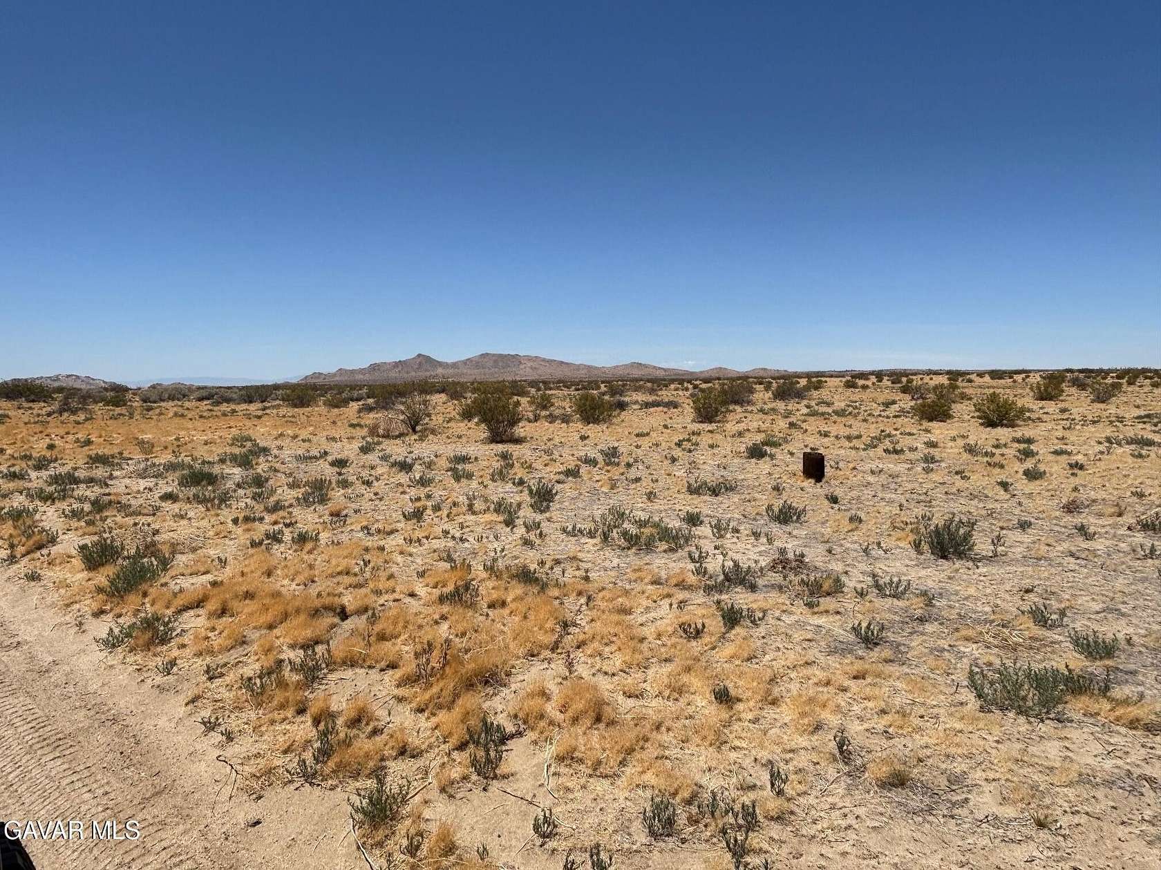 10.4 Acres of Recreational Land for Sale in Lancaster, California