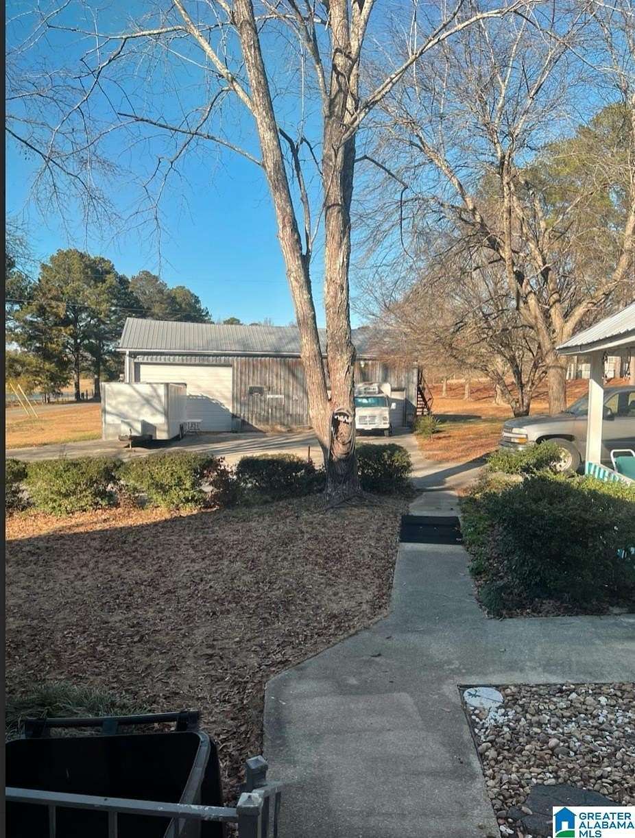 2 Acres of Residential Land with Home for Sale in Warrior, Alabama