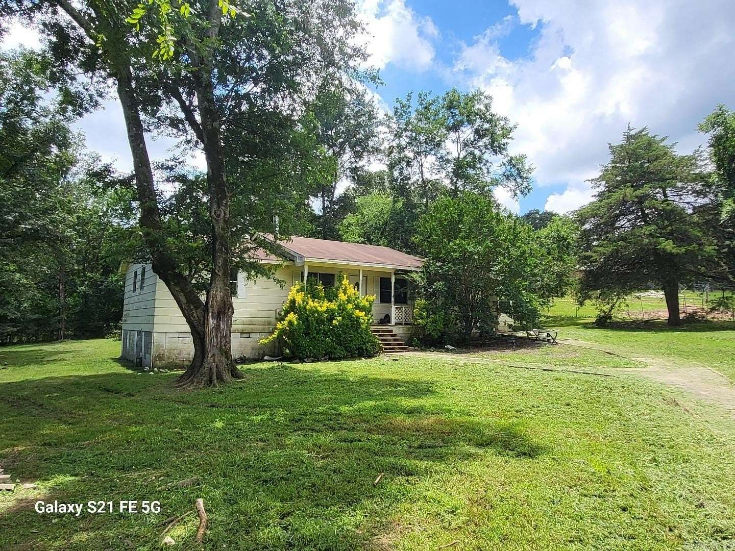 2 Acres of Residential Land with Home for Sale in Little Rock, Arkansas