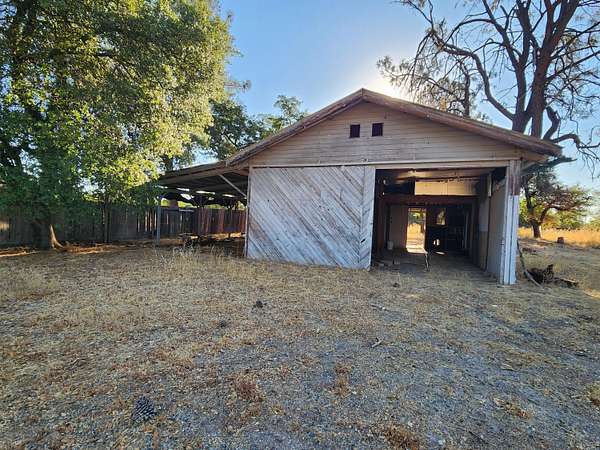 2.53 Acres of Residential Land for Sale in Anderson, California