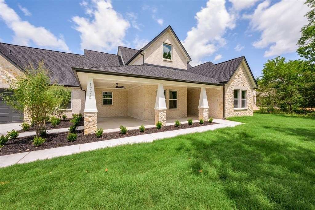 2 Acres of Residential Land with Home for Sale in Brashear, Texas