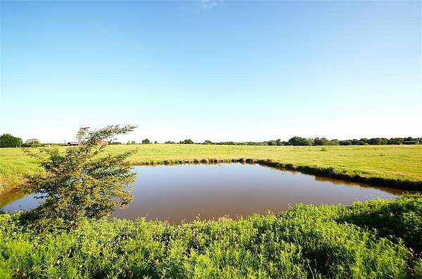 24 Acres of Land for Sale in Pottsboro, Texas