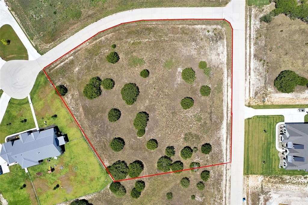 2 Acres of Residential Land for Sale in Cresson, Texas