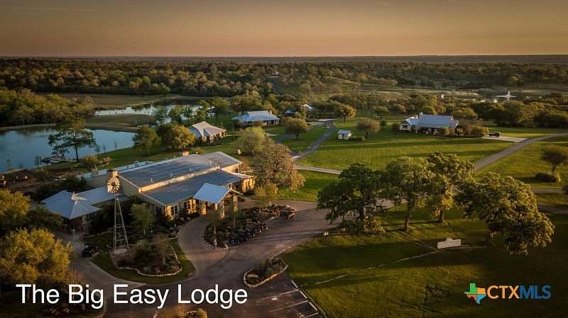 1.1 Acres of Residential Land for Sale in Columbus, Texas