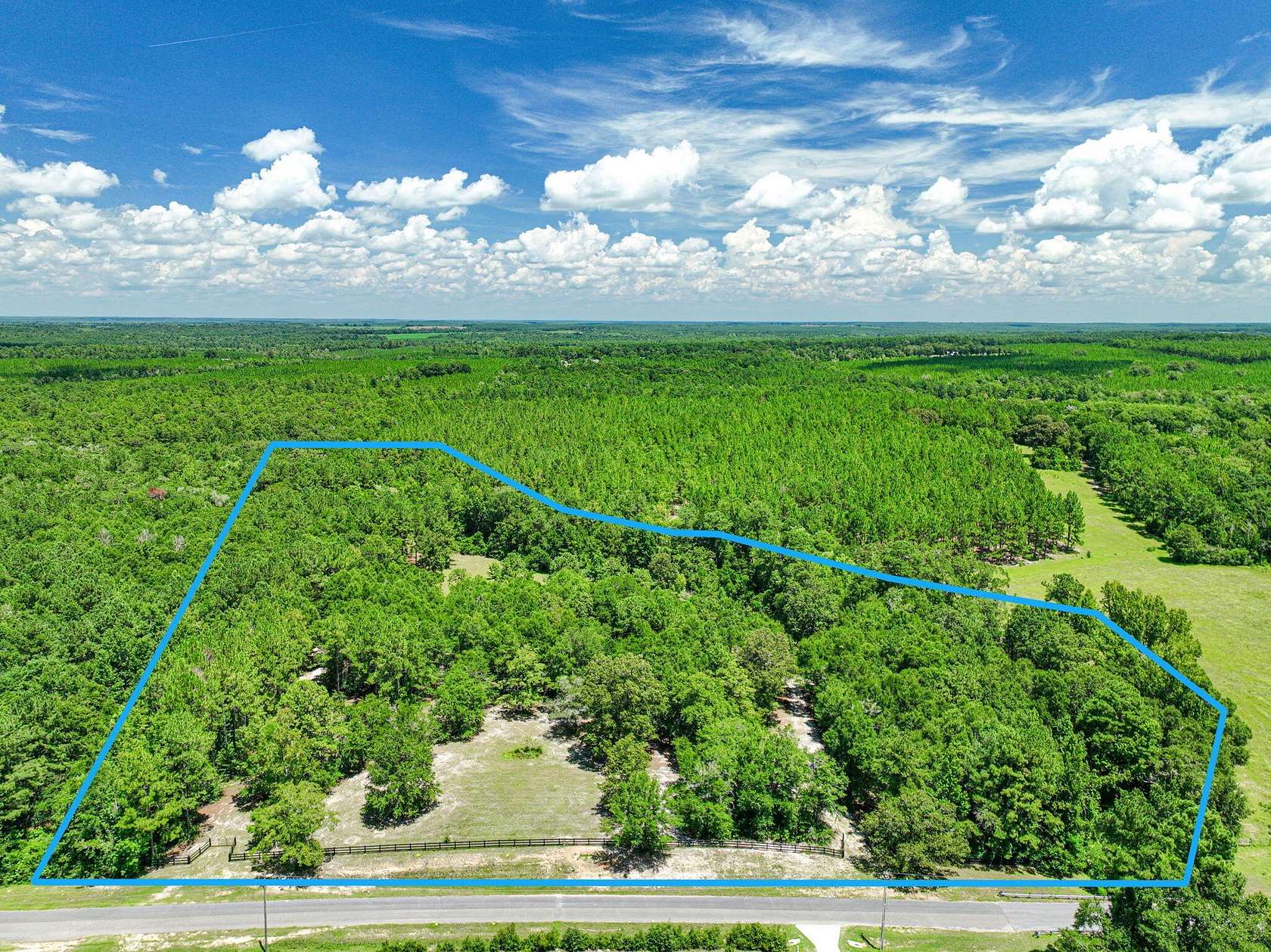 13.3 Acres of Land for Sale in Laurel Hill, Florida