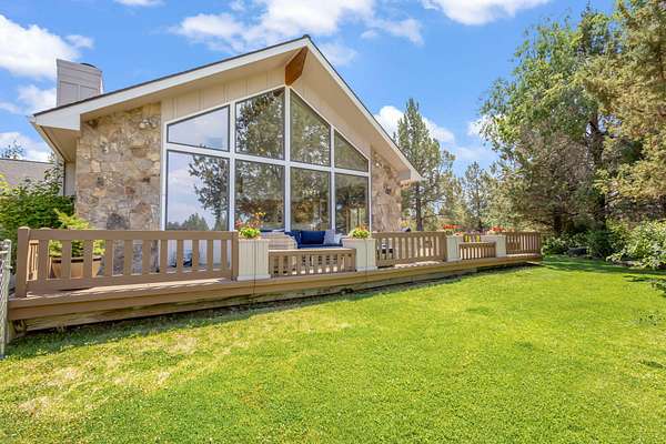 20 Acres of Land with Home for Sale in Bend, Oregon