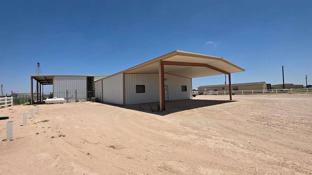 1.89 Acres of Improved Commercial Land for Sale in Midland, Texas