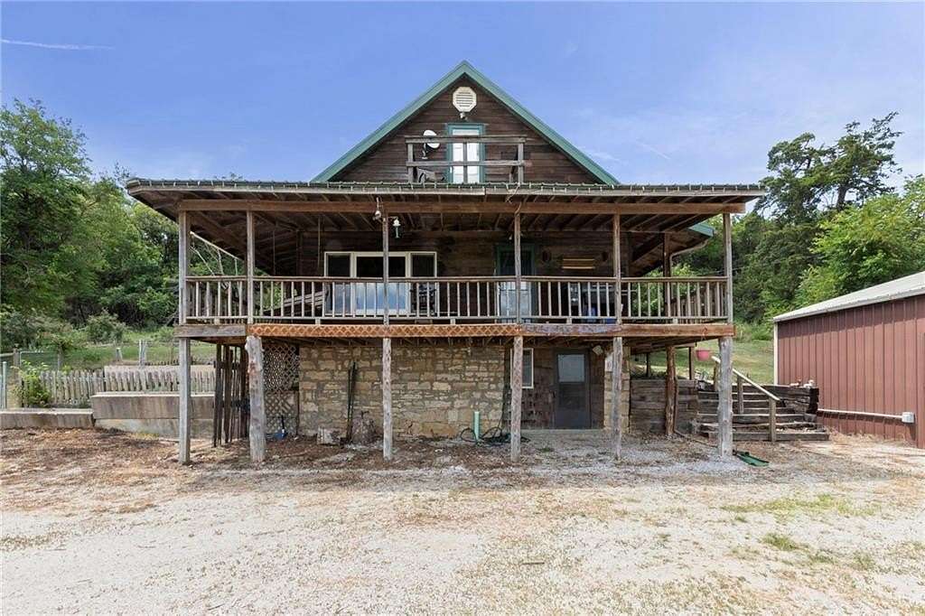 2.2 Acres of Residential Land with Home for Sale in Kincaid, Kansas